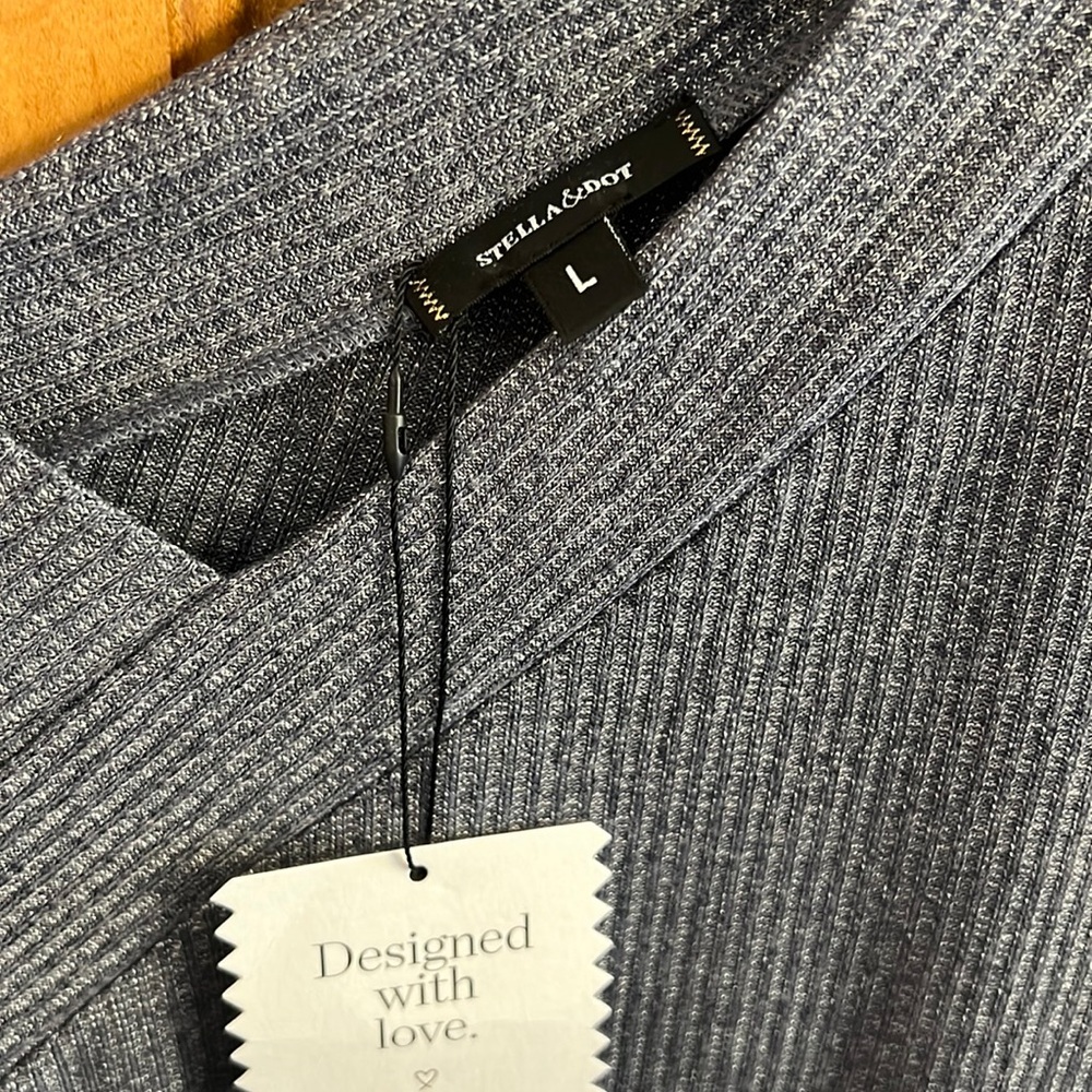 NWT Stella and Dot sweater